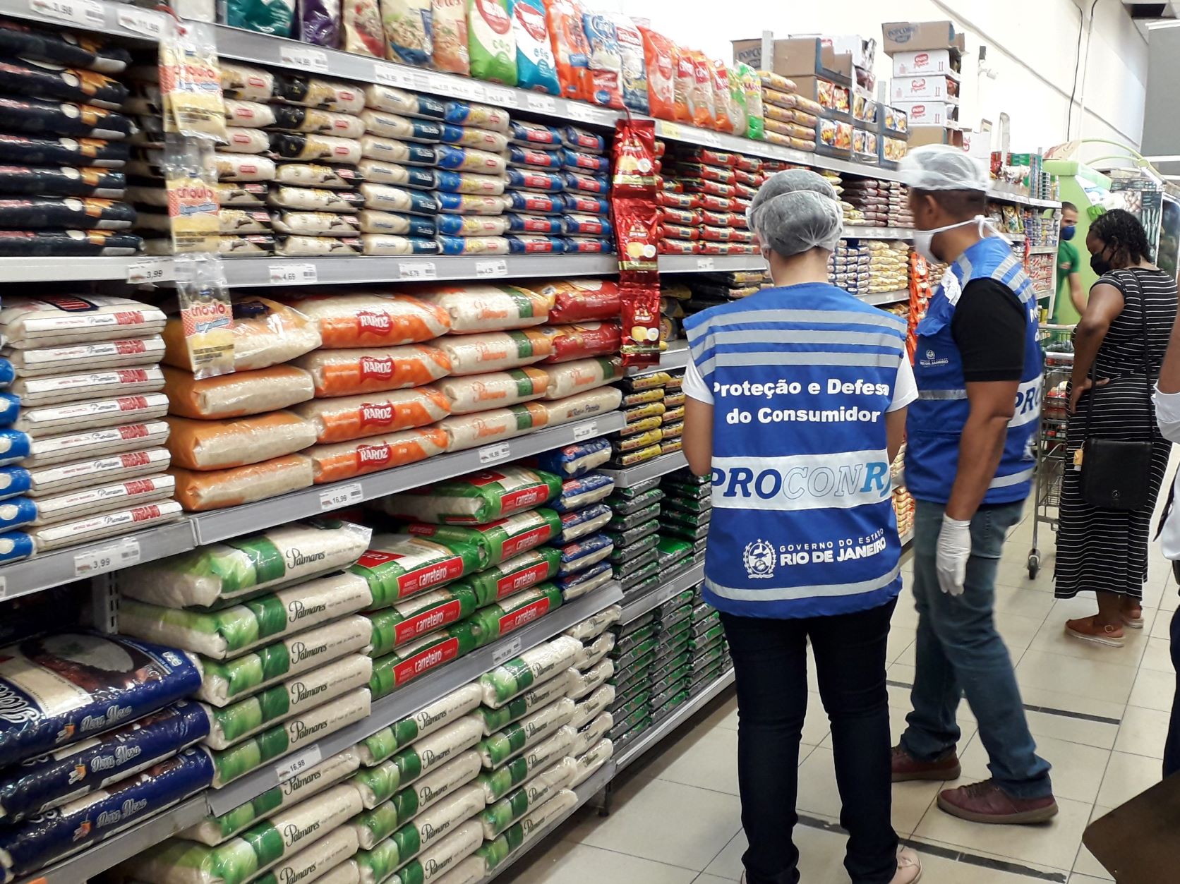 Procon-RJ_realiza_pesquisa_de_alimentos_(2)_1635725197.9342.jpg
